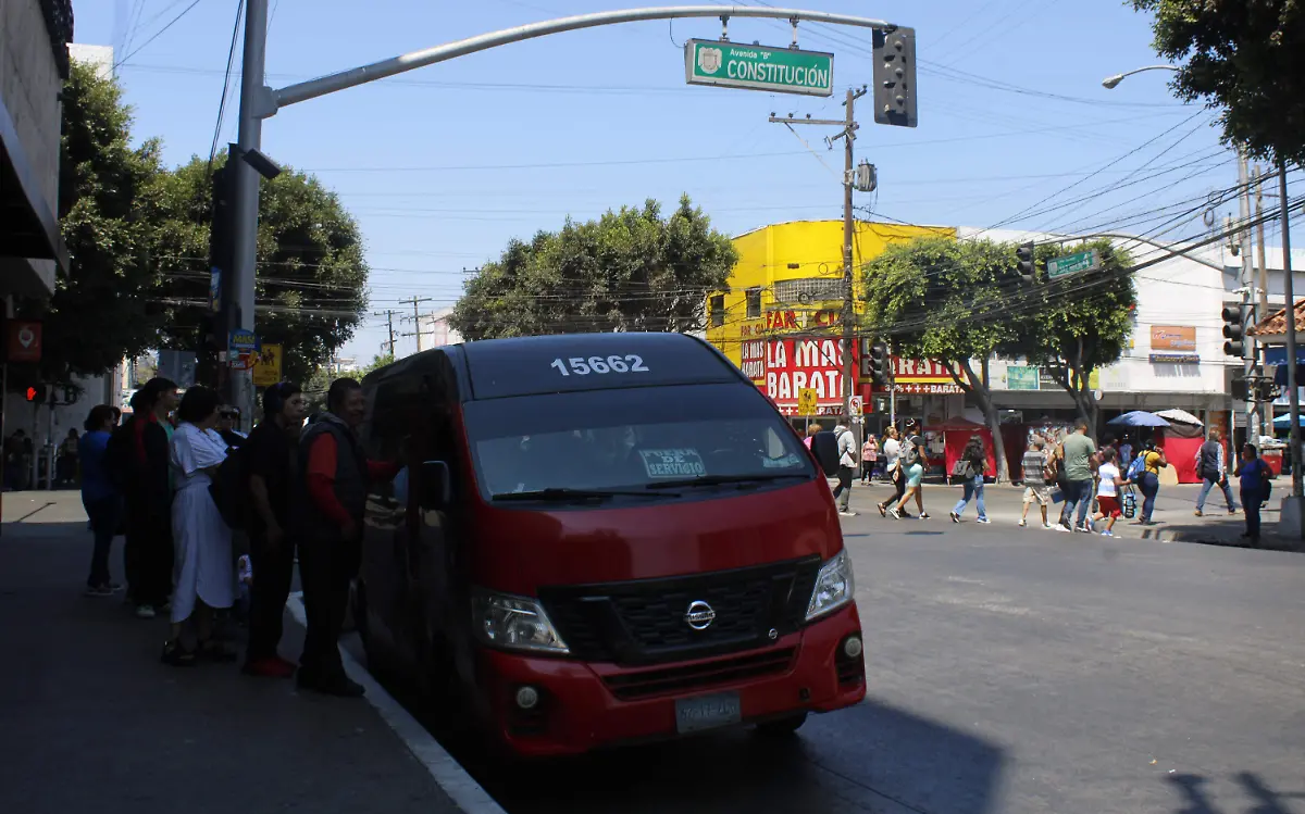 51 AG TAXIS ROJOS